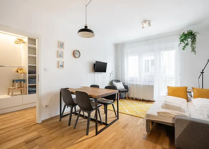 Luxe Living Apartment