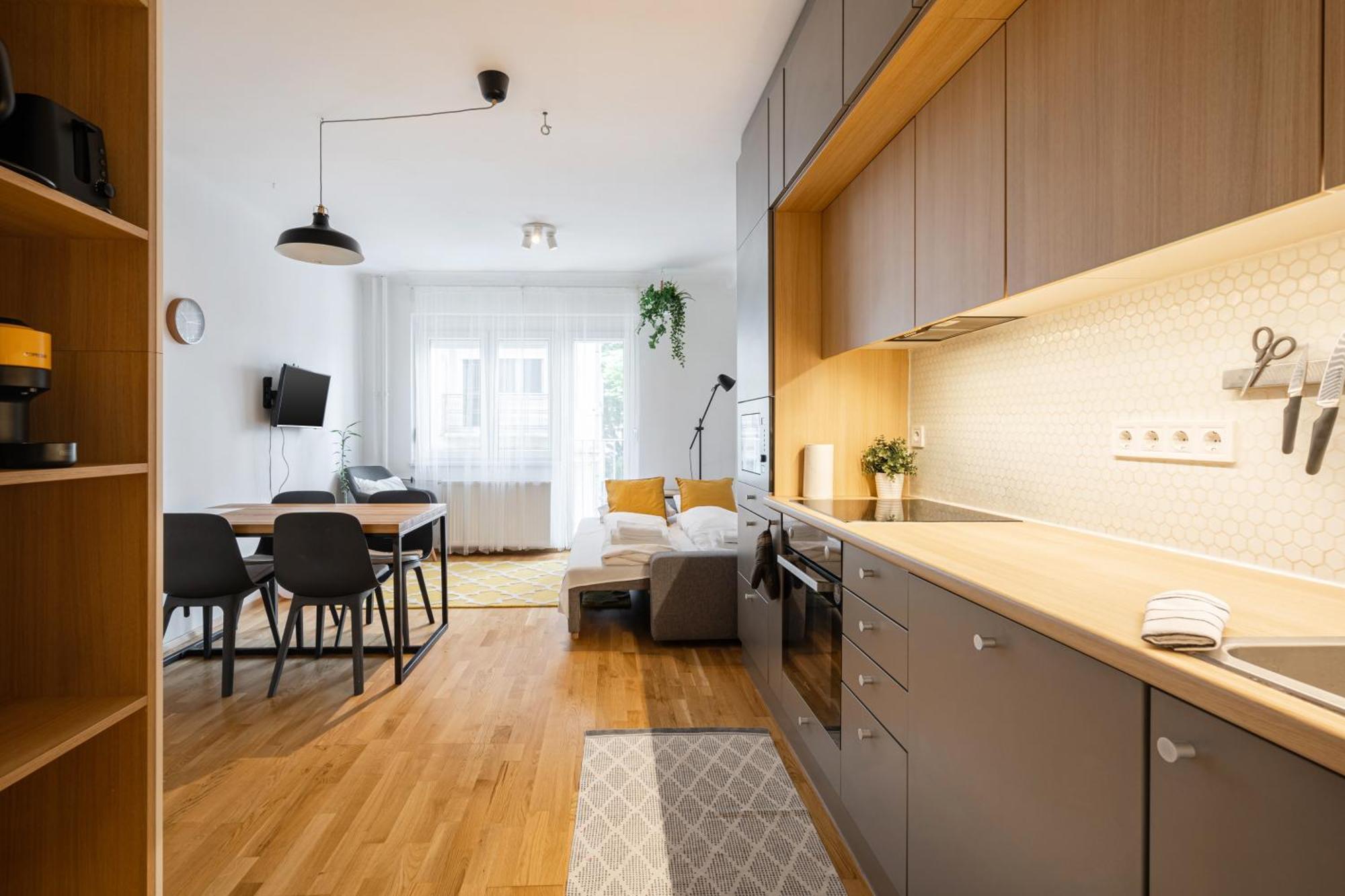 Luxe Living Апартаменты *